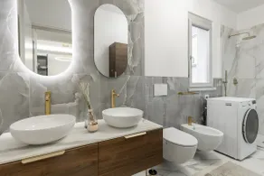 Marchesini Luxury Suite - Image 5