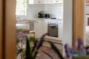 The Art Lovers Cottage in Mandurah 2BR - Image 4
