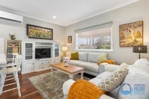 The Art Lovers Cottage in Mandurah 2BR - Image 2
