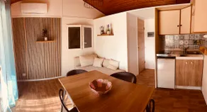 Chalet on a 14-hectare estate - Image 2