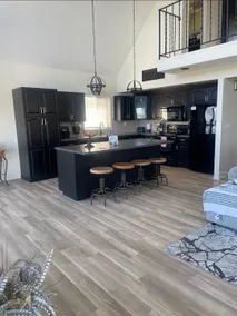 Welcome to Paradise Point ~ Pet Friendly Luxury - Image 5