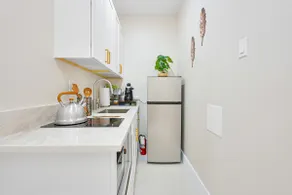 Boho Haven | 3 PPL |Workspace|Kitchenette |Pets OK - Image 2