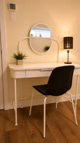Entire2BR Semi-BSMT Suite 10 min Walk to Metrotown - Image 2