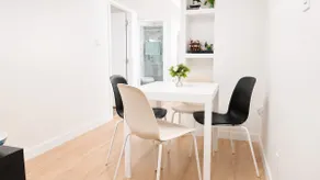 Entire2BR Semi-BSMT Suite 10 min Walk to Metrotown - Image 5