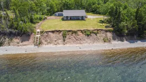 Bras d'Or Lake Escape | Waterfront Home - Image 2