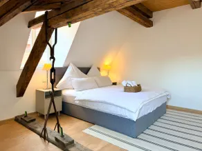 HyggeLiving | Box spring bed | 120 sqm | Central - Image 2