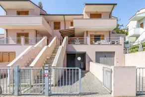 In Marcelli with breathtaking views from the terrace - Image 2