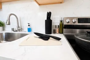 Bright & Airy, Remote-Ready Near SJSU | King+W/D - Image 5