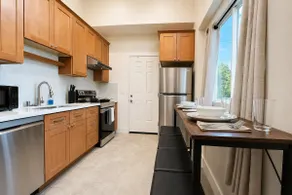 Bright & Airy, Remote-Ready Near SJSU | King+W/D - Image 4