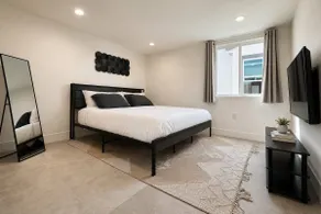 Bright & Airy, Remote-Ready Near SJSU | King+W/D - Image 2