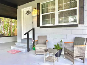 Cozy Family Home | Sleeps 6| WiFi & Parking - Image 4