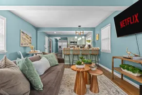 The Luxe/Hot Tub/Firepit/King Beds/Fenced Yard/ - Image 5