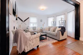 3 King Beds | Walk to Downtown & Waterfront - Image 2