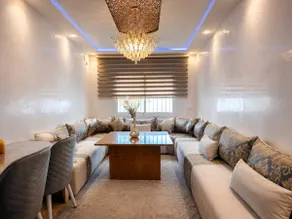 Spacious Family Apartment for 6 People Near the Airport - Image 2