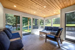 Blue Eyrie - Adorable Home! Peaceful Location - Image 4