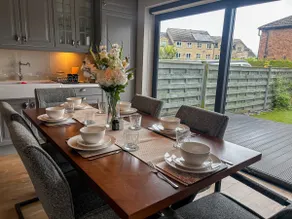 Elegant 3 Bed Townhouse in Otley - Sleeps 6 - Image 3