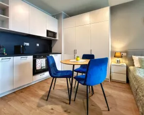NEW APARTMENT near METRO & BIG MALL in Green Oasis - Free Public Parking - Image 5