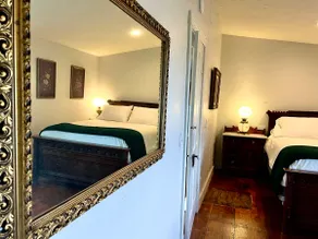 Historic Home w Hot Tub, walk to town, EV Charger - Image 3