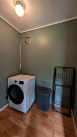Cozy pet-friendly apartment with parking - Image 5