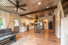 The Cozy Cottage - Image 5