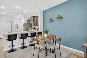 Blue Oasis | 8 PPL | Pet Friendly | Top Location - Image 5
