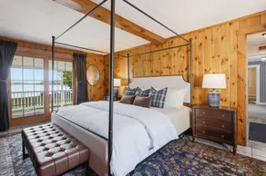 100 Ft Private Sandy Beach | Newly Renovated 4BR R - Image 4
