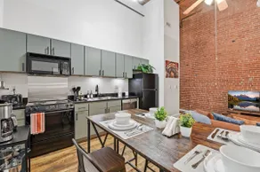 1BR Loft Retreat|Rooftop, Spa+Downtown STL - Image 4