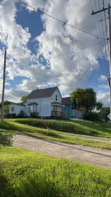 Comfortable 3 bedroom whole house in Yorkton, A/C - Image 5