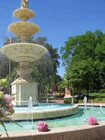 Blossom House - A Storybook Retreat - Image 5