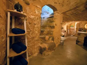 La Grotte Provençale - vaulted cellar and wine tasting - Image 3