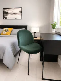 Chic & Bright 2BR Suite Overlooking Golf Course - Image 4