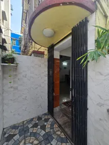 Entire 2BHK Apartment | Prime Tollygunge Location - Image 3