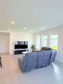 Spacious New home in Crosby. - Image 2
