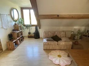Atypical 2-room apartment - Image 2