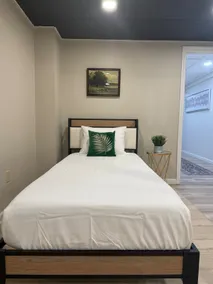 The Modern Garden Suite: With Private Entrance - Image 5