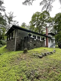 Jake Anthony, Historic Castle at Saylors Lake - Image 3