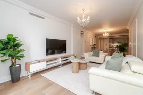 Luxury 2BR Apartment in Cape Royale - Image 3