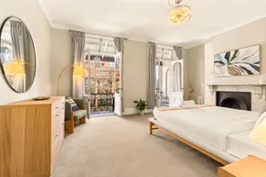 Grand Victorian Terrace Near Sydney Harbour - Image 2