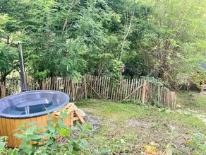 Bat's Cave Hut Transylvania - Rustic Retreat - Image 3