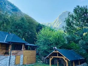 Bat's Cave Hut Transylvania - Rustic Retreat - Image 4
