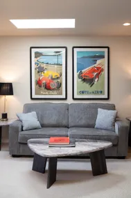 Car lover’s dream apt w/garage & lift 1/1 sleeps 4 - Image 2