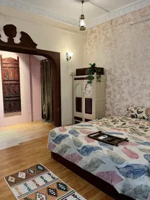 Vintage 1 BHK Peaceful Stay | Near Railway Station - Image 2