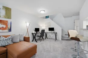 NEW* Spacious Townhome near DT Auburn Hills - Image 5
