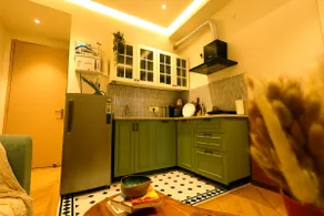 AJ's Cove | Luxury Apartment | Golf Course Rd - Image 2