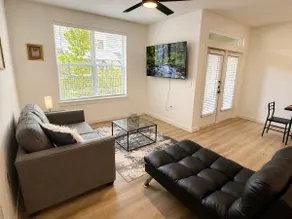 Relax in Katy Family & Pet Friendly Apartment - Image 2