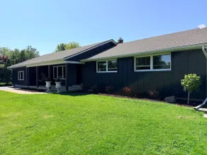 Lake Erie Clifftop Bungalow - Image 2