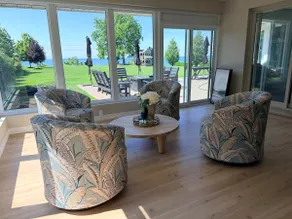 Lake Erie Clifftop Bungalow - Image 4