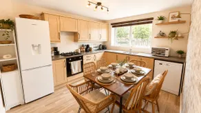 Spacious 5 Bedroom Home Hosted By MCR Dens - Image 3