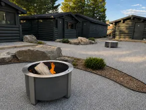 The Charlie | Modern King Cabin near Yellowstone - Image 4
