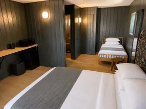 The Charlie | Modern King Cabin near Yellowstone - Image 3
